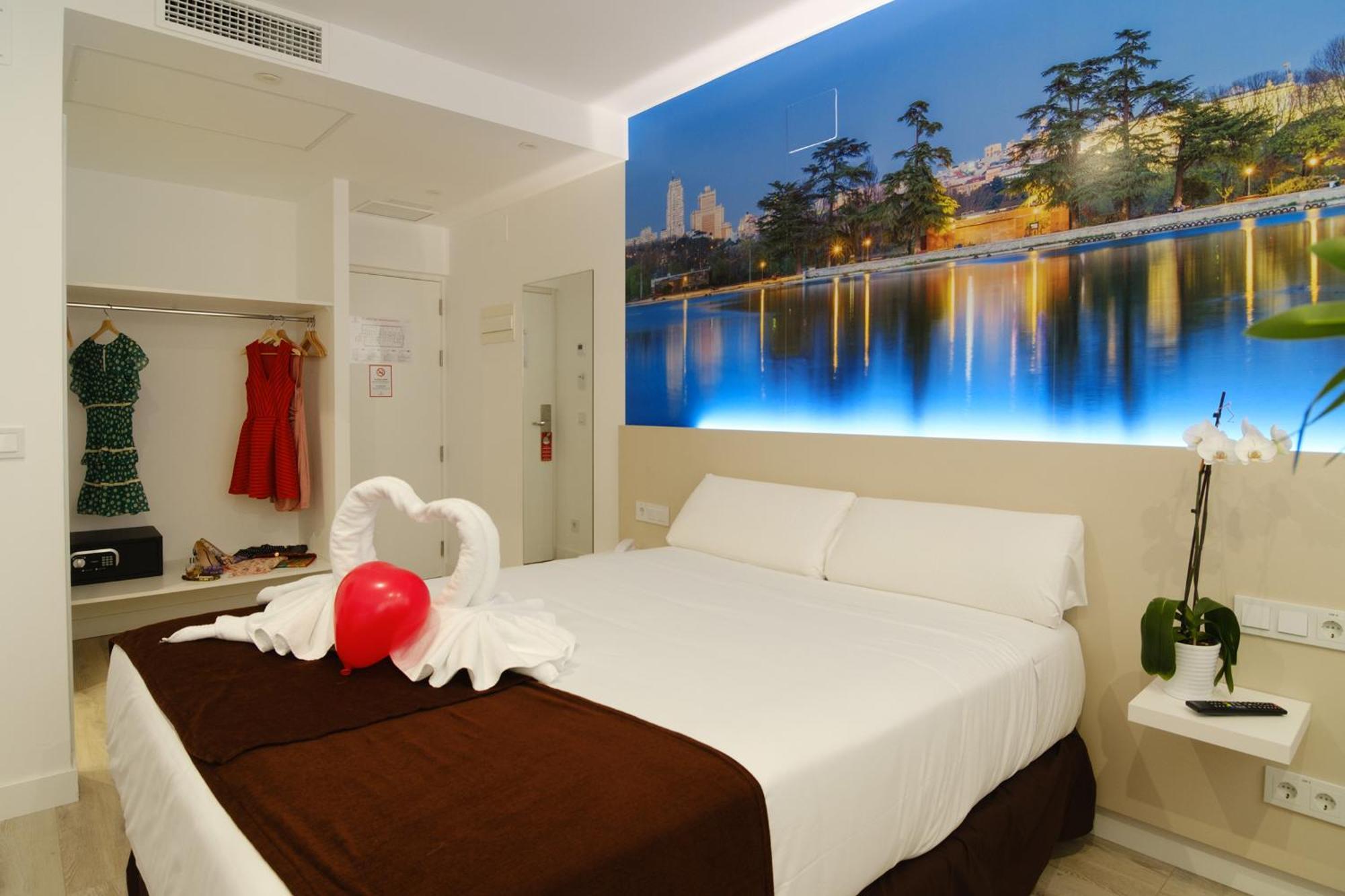 Hotel Bestprice Alegria Madrid Ngoại thất bức ảnh